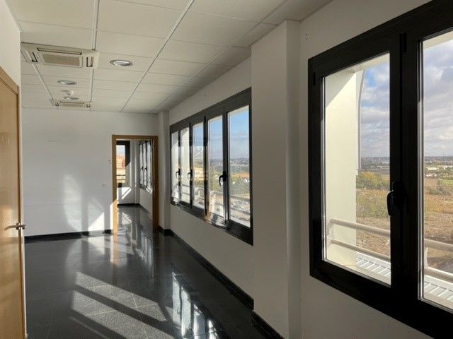 Büro miete in  Lleida Capital mit Klimaanlage