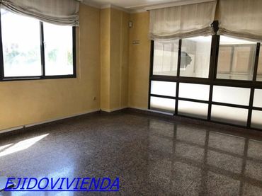 Oficina amb ascensor en venda a El Ejido Ciudad