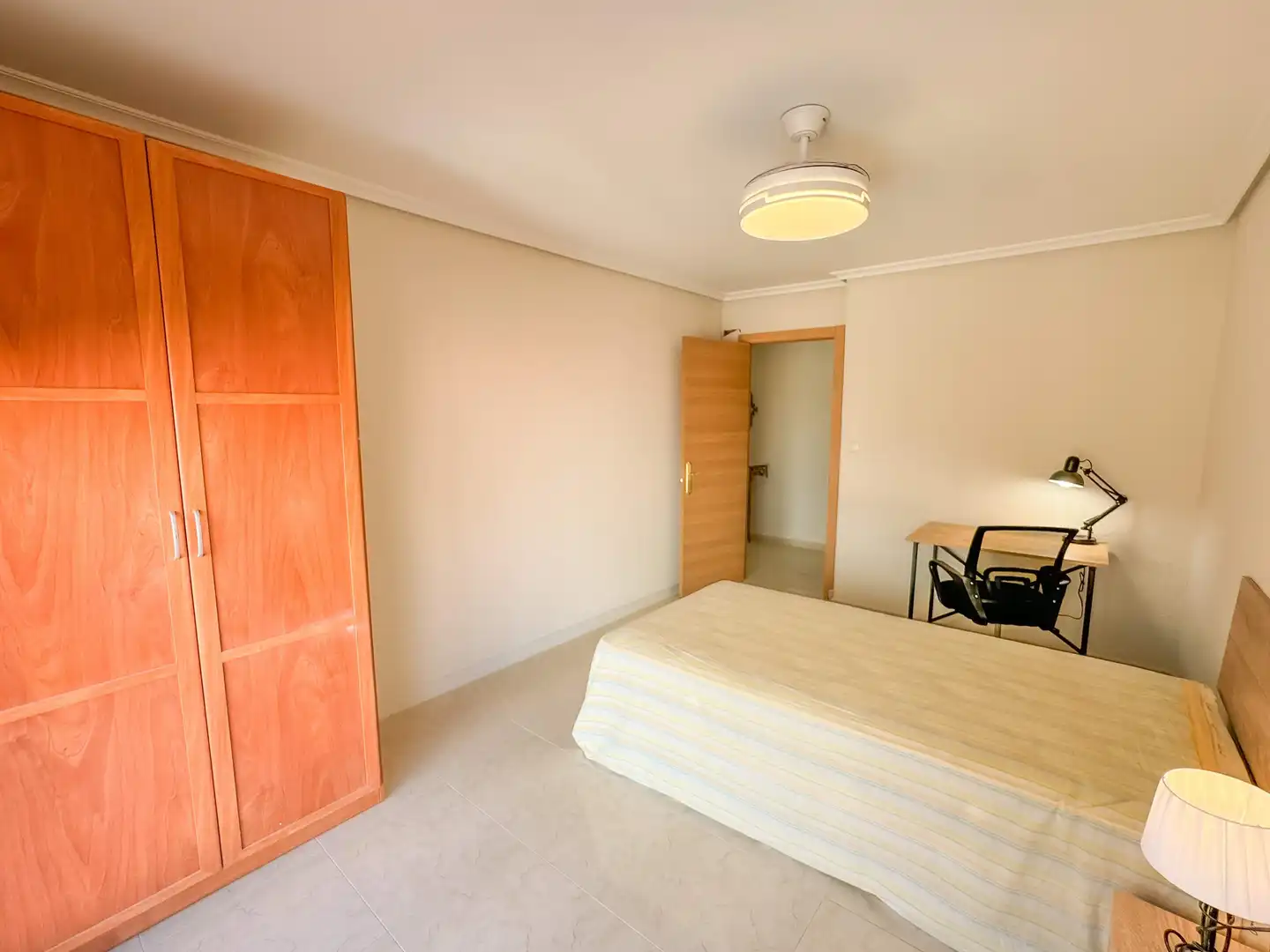 Habitación en Reina Victoria - Miguel Hernández