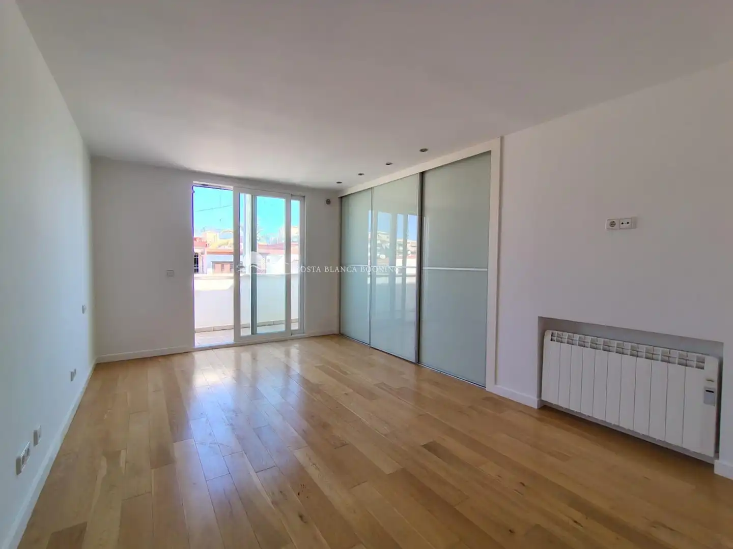 Casa bifamiliare con piscina in vendita a Calle  AUSTRAL, imagen 10