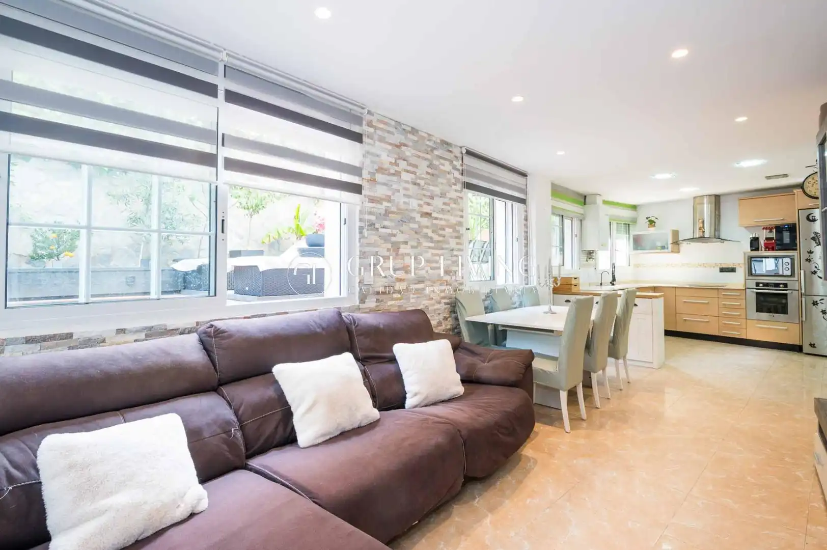 Sala de estar de Piso en venta en Sitges con Calefacción, Jardín privado y Terraza