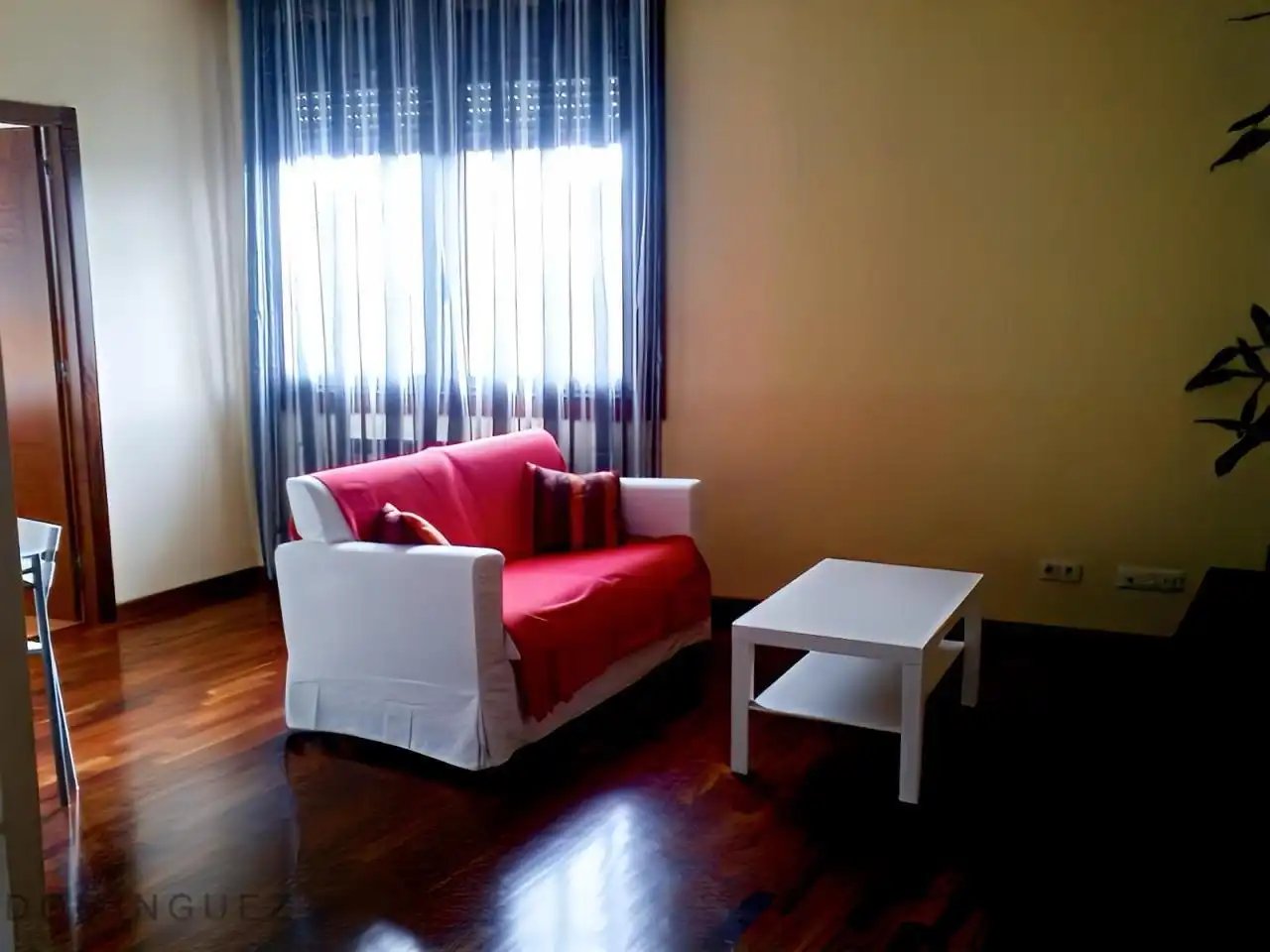Sala de estar de Apartamento en venta en Vigo  con Calefacción y Trastero
