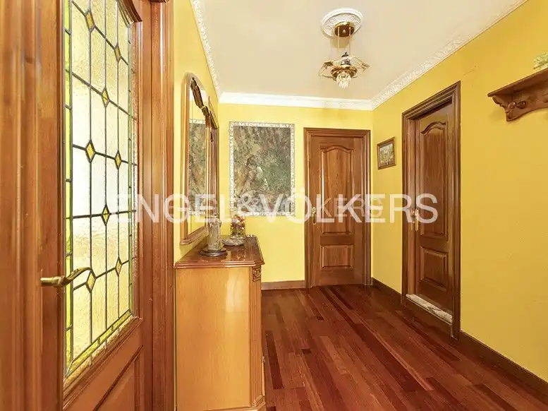 Piso en venta en Gijón  con Calefacción, Parquet y Amueblado