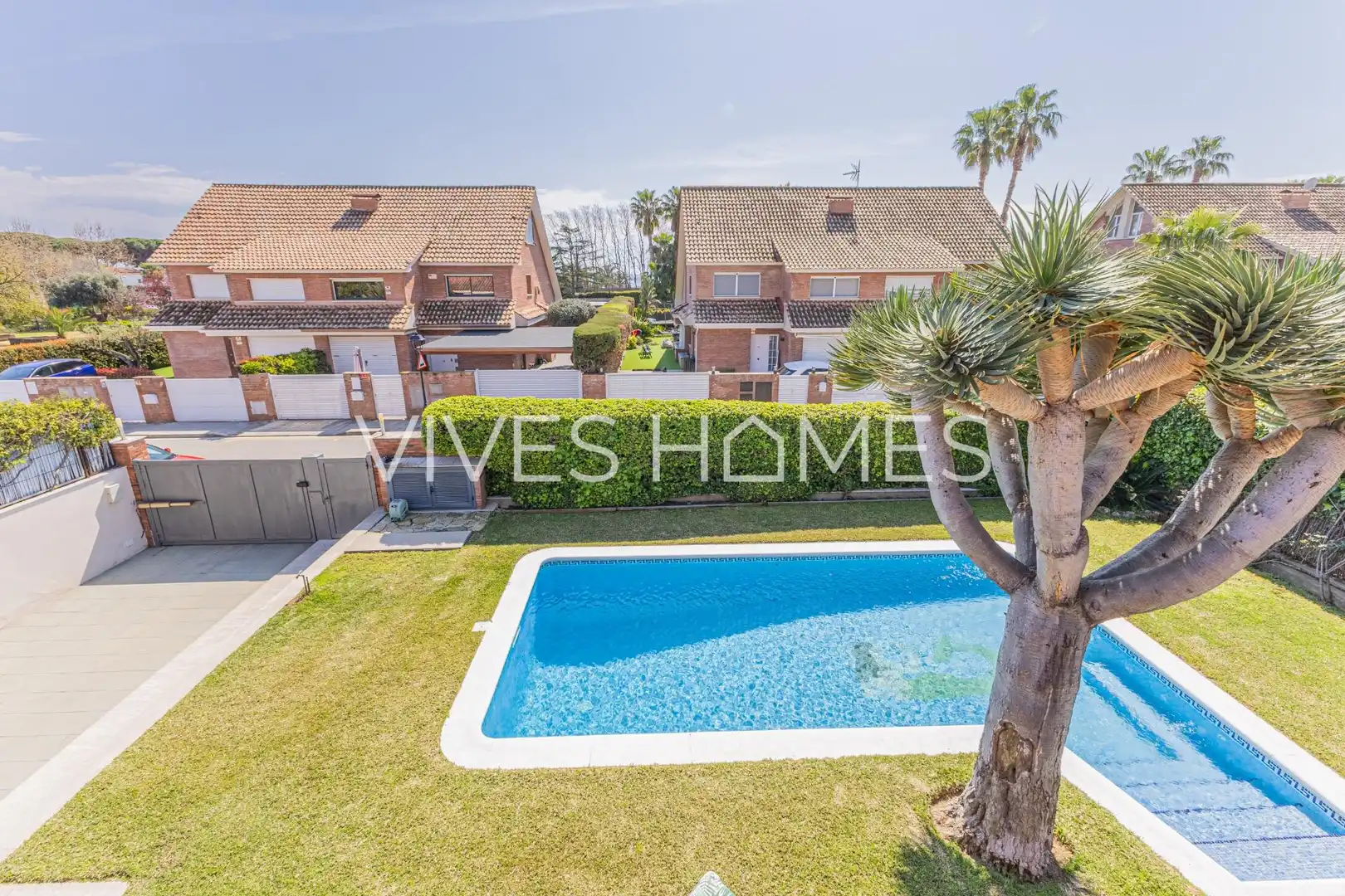 Vista exterior de Casa o chalet en venta en Sant Vicenç de Montalt con Aire acondicionado, Calefacción y Jardín privado