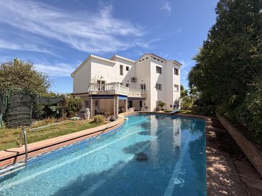 Casa en venda a Montmar
