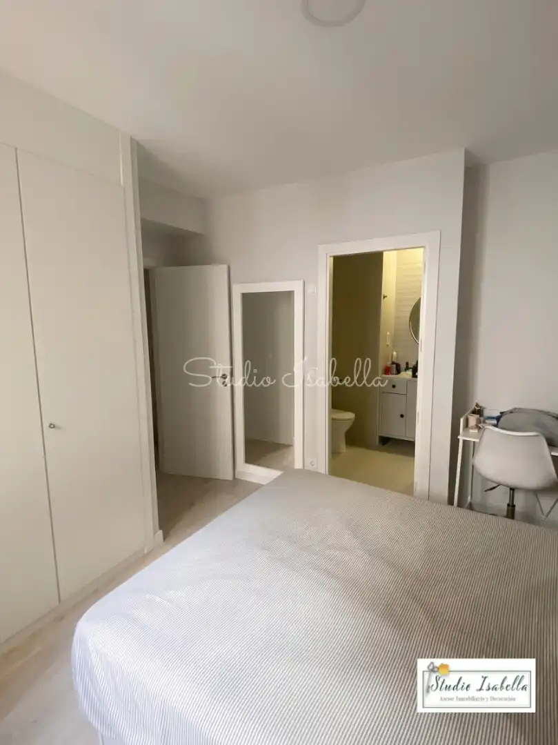 Room in Calle Sierpe, Casco Histórico