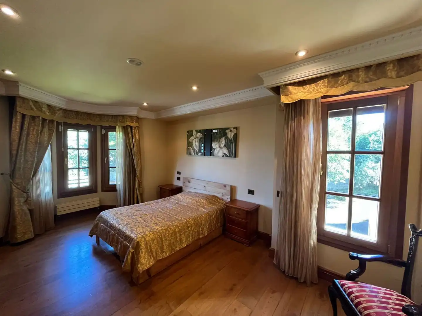 Habitación de Casa o chalet en venta en Noja con Calefacción, Trastero y Jacuzzi