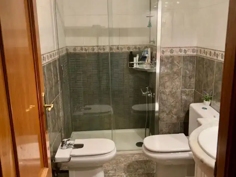 Baño de Piso en venta en Molins de Rei con Aire acondicionado, Trastero y Balcón