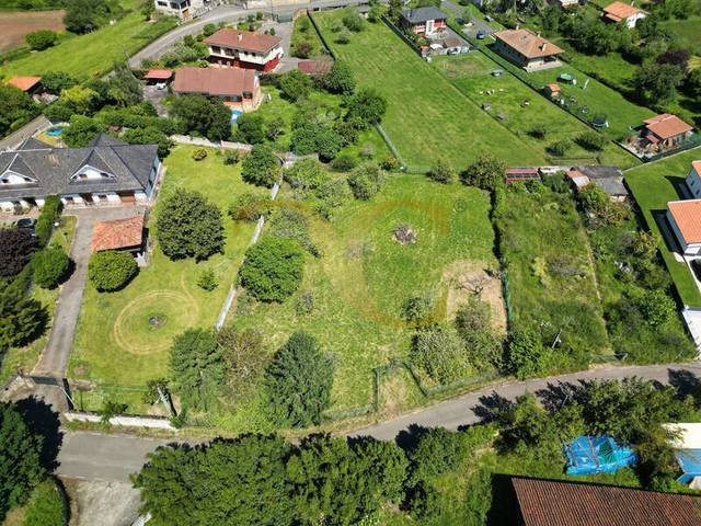 Terreno residencial en Venta en Camin d'Aroles en Vega