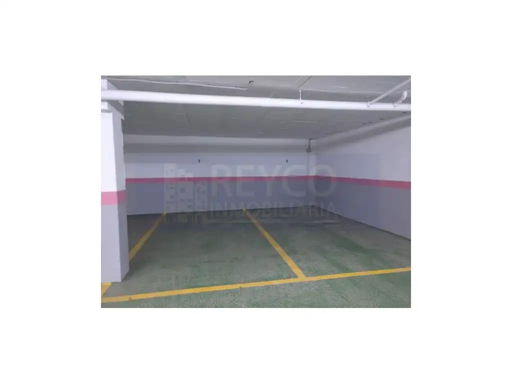 Aparcament de Dúplex en venda en Cárdenas