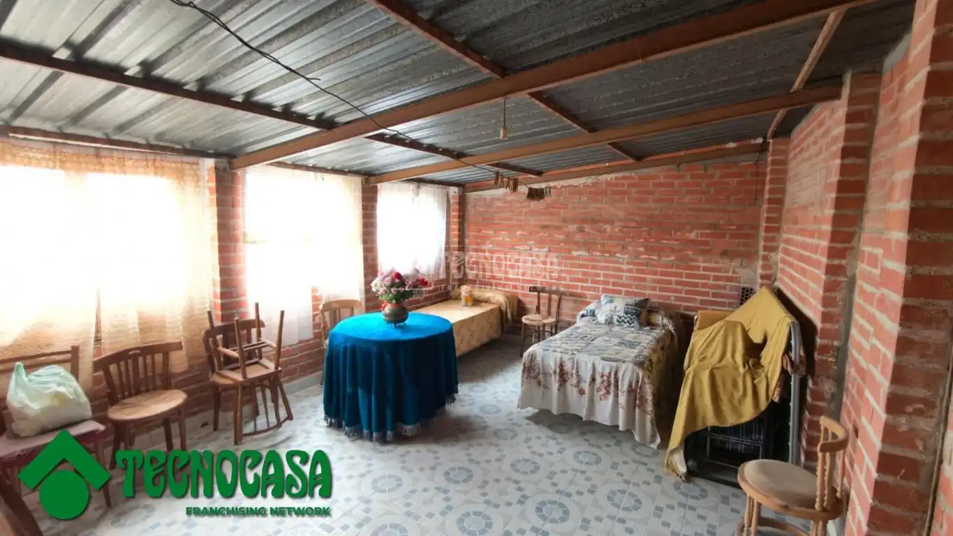 Einfamilien-Reihenhaus zum Verkauf in La Puebla de Montalbán mit Heizung, Privatgarten und Terrasse