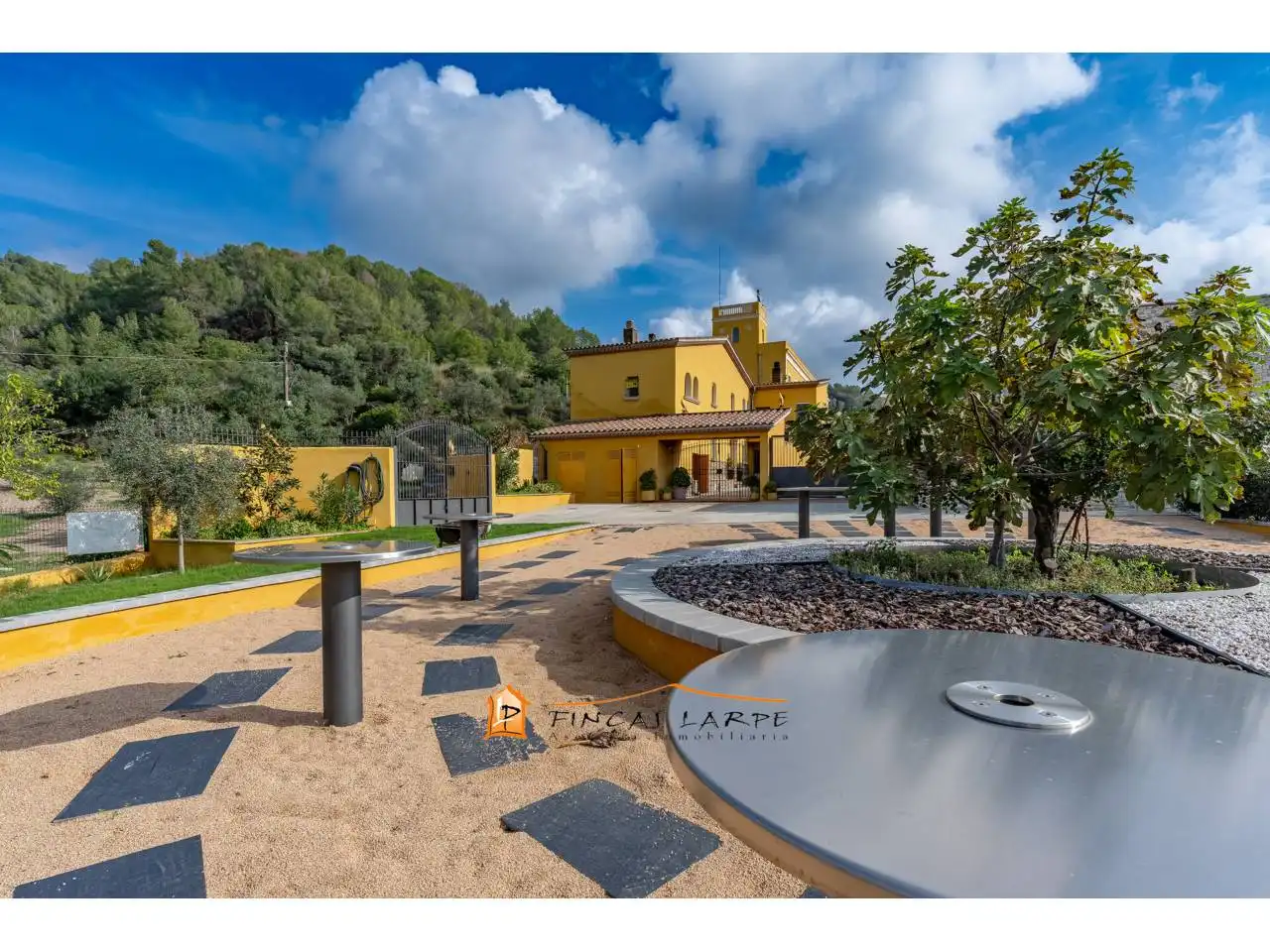 Country homes for rent in Les Grases