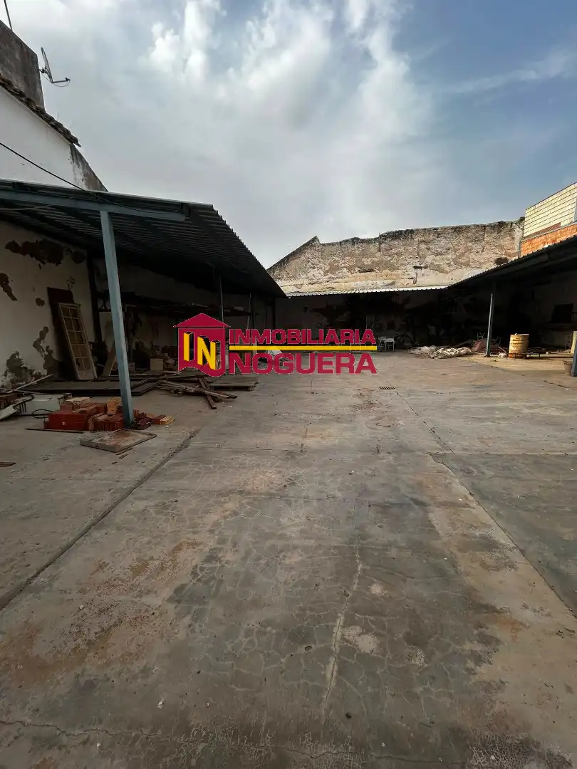 Nau industrial en venda en Écija