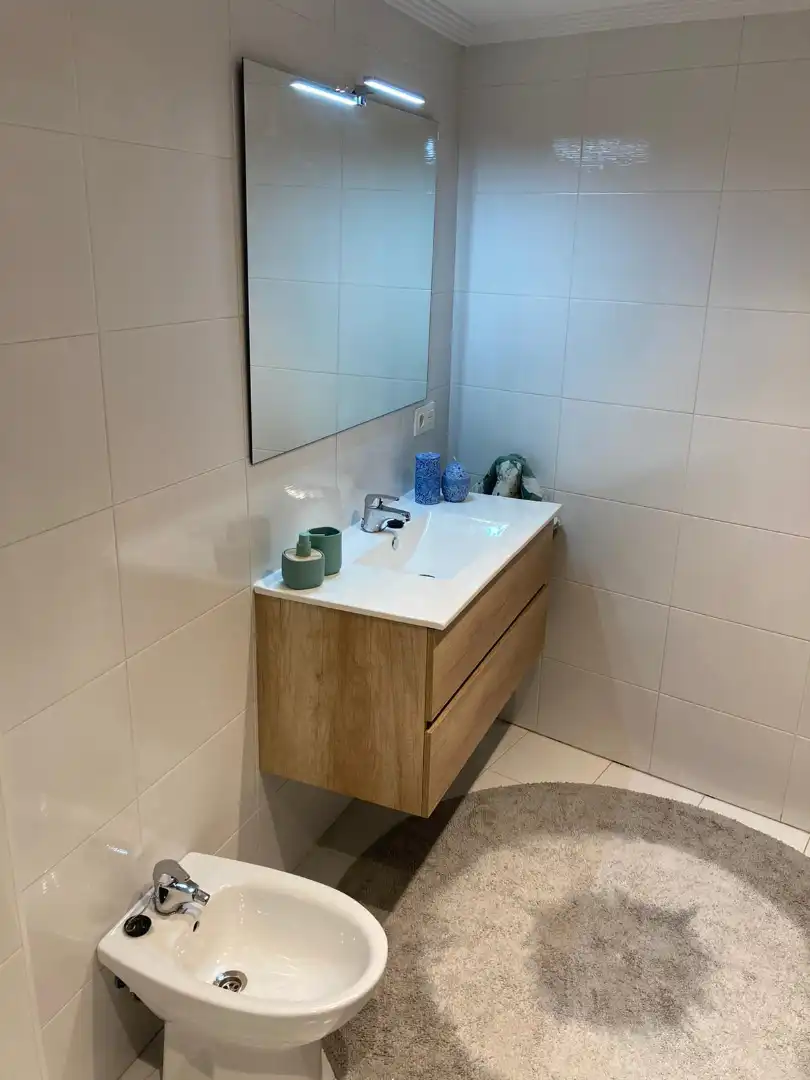 Badezimmer von Wohnungen zum Verkauf in Burgos mit Heizung, Abstellraum und Balkon