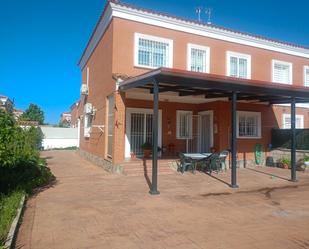 Exterior view of House or chalet for sale in Barcience  with Air Conditioner, Heating and Private garden