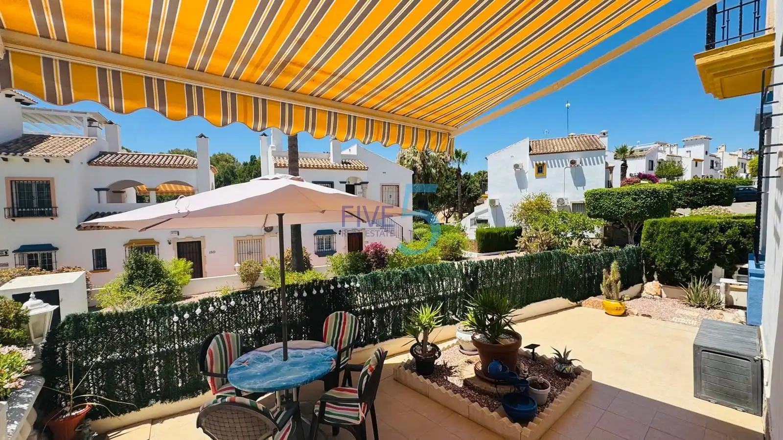 Terrasse von Wohnung zum Verkauf in Orihuela mit Klimaanlage, Terrasse und Schwimmbad
