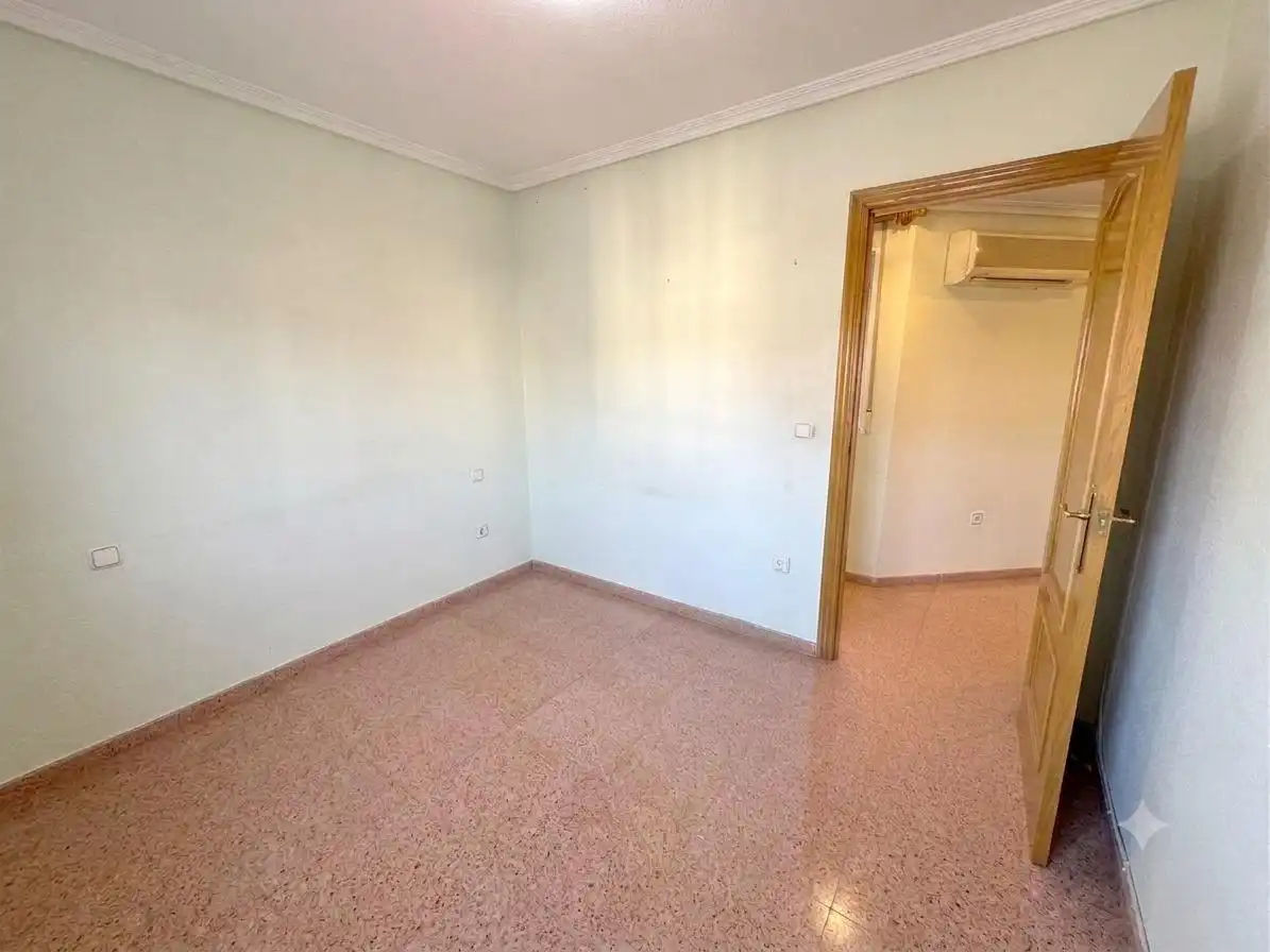 Habitación de Ático en venta en Alicante / Alacant con Aire acondicionado