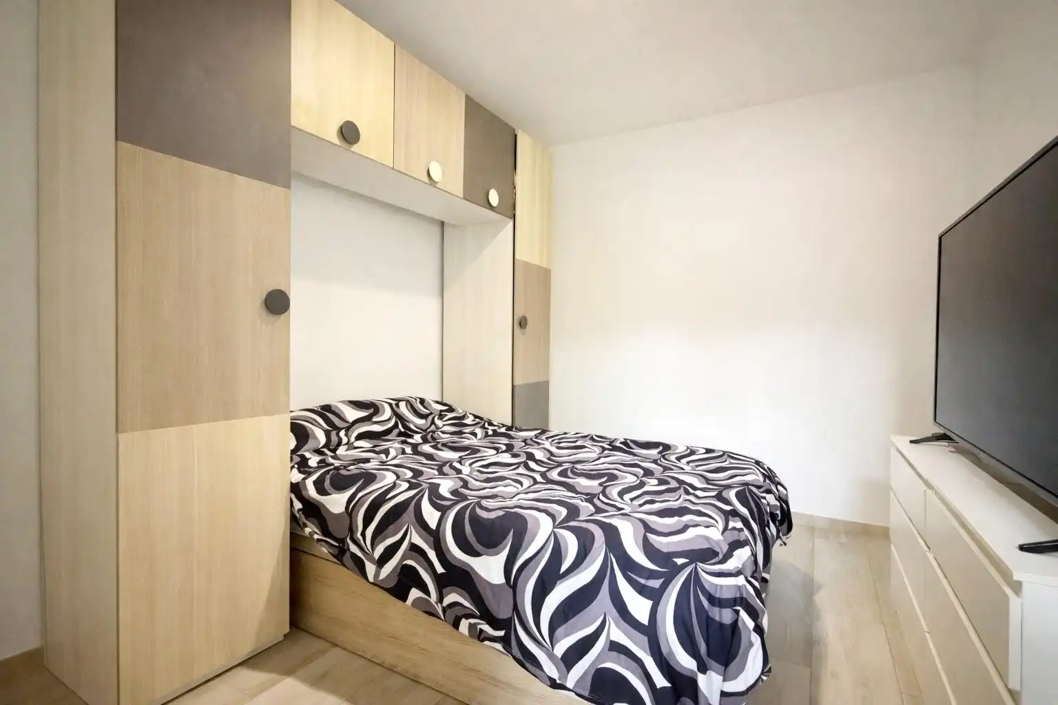 Schlafzimmer von Fabrikhallen zum Verkauf in Sagunto / Sagunt