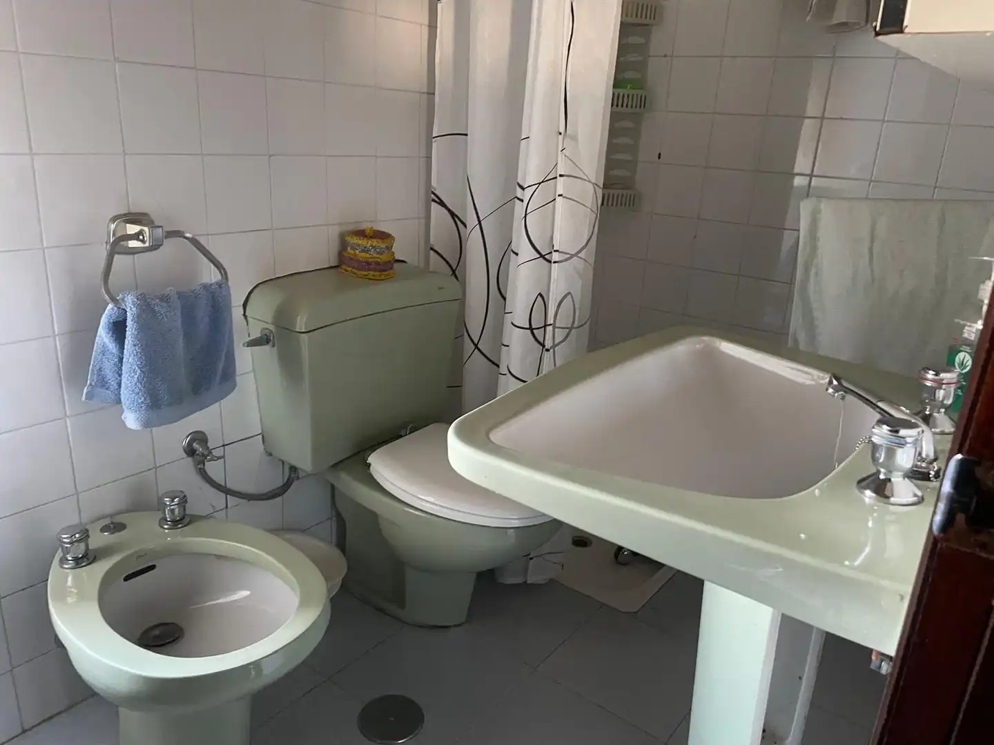 Bathroom of Houses for sale in Acebedo  with Storage room and Swimming Pool