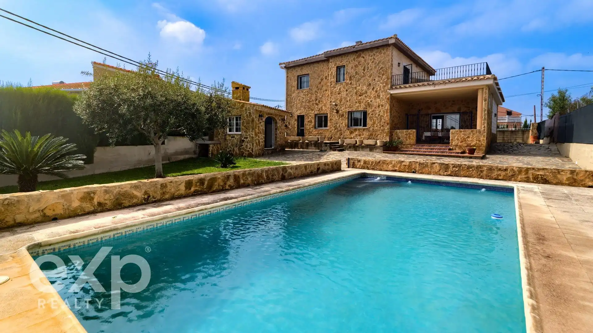 Villa con terrazza in vendita a Calle LOS LAGOS