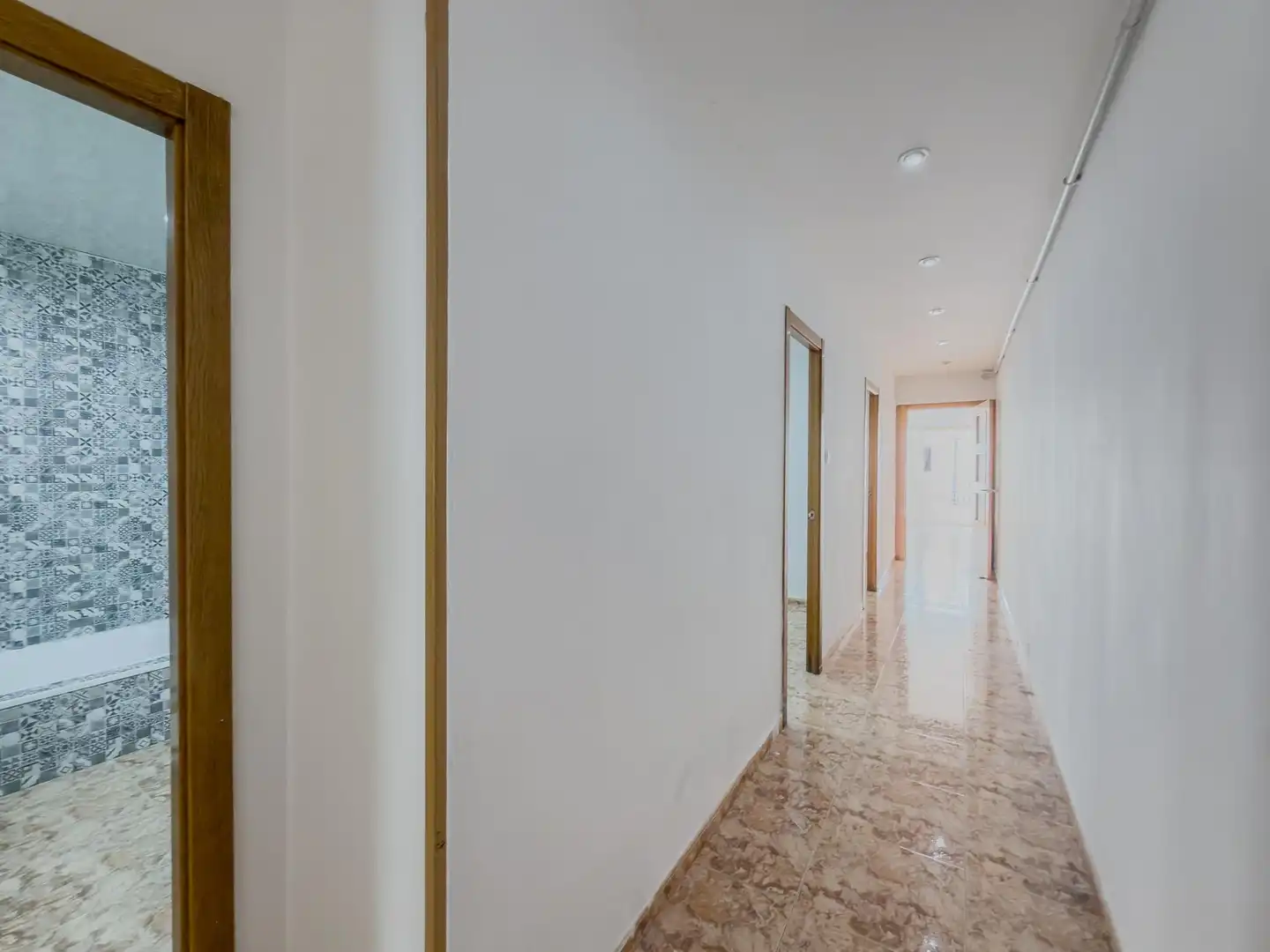 Planta baja en venta en Calle del Concili Egarenc, La Cogullada