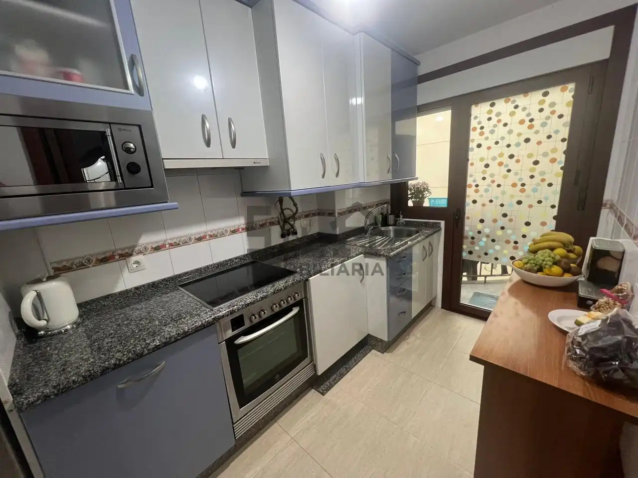 Cuina de Apartament en venda en Barbadás amb Calefacció i Moblat
