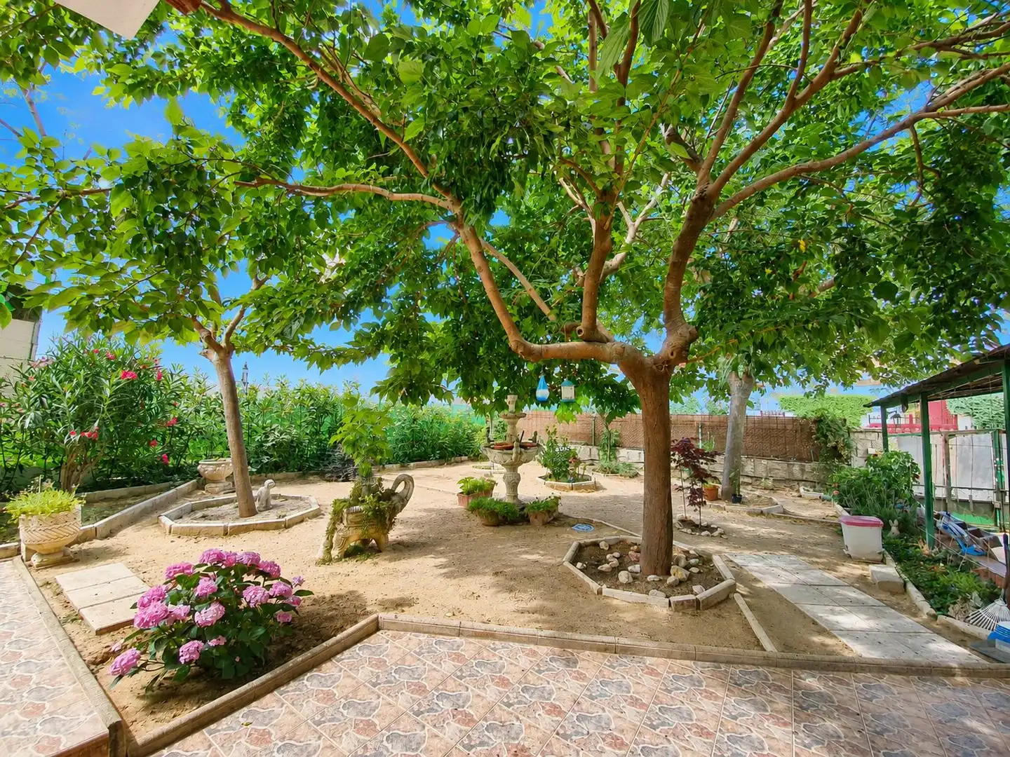 Garten von Haus oder Chalet zum Verkauf in Casarrubios del Monte mit Klimaanlage, Heizung und Schwimmbad