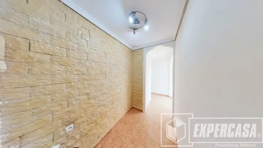 Flat for sale in Valencia  with Terrace and Storage room