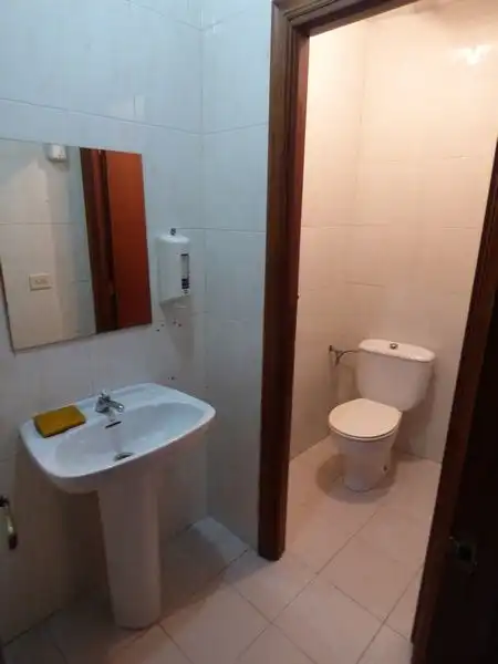 Baño de Local de alquiler en Vigo 