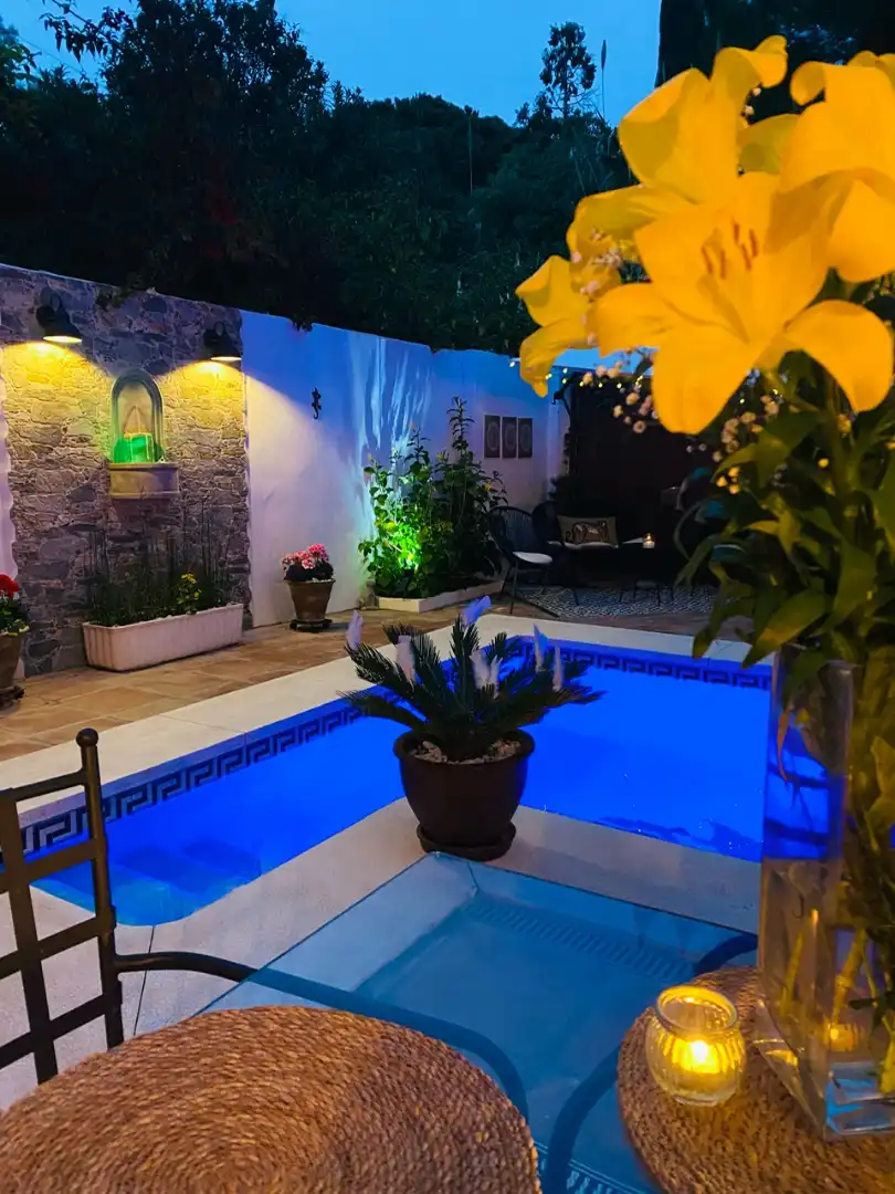 Piscina de Casa adosada en venta en Marbella con Jardín privado, Terraza y Piscina