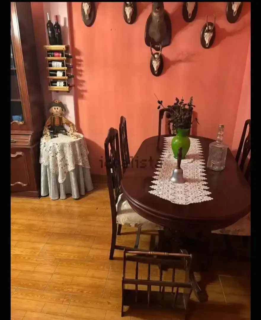 Comedor de Piso en venta en La Robla  con Trastero, Amueblado y Horno