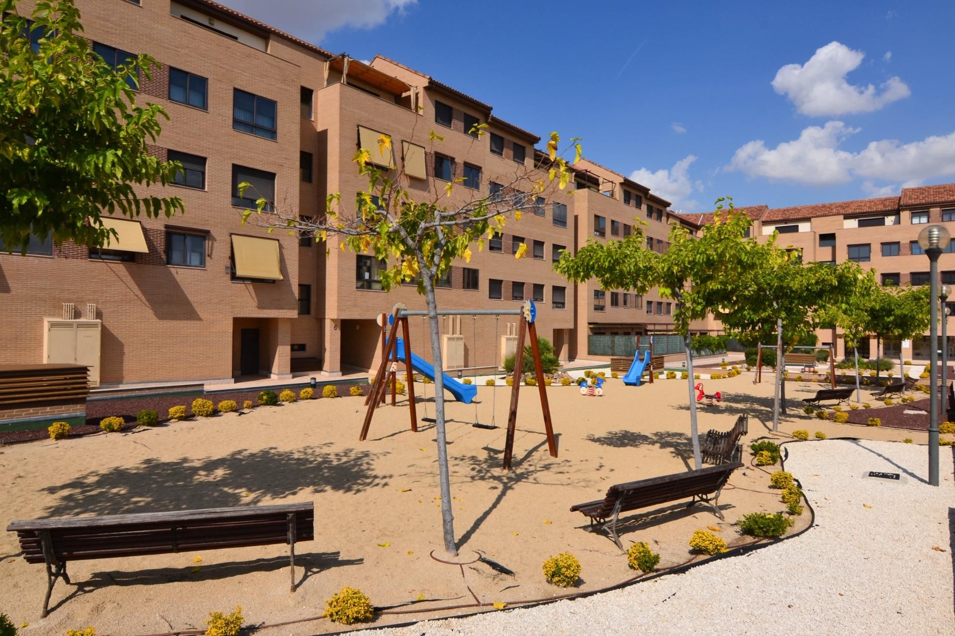 Exterior view of Flat for sale in Navalcarnero  with Air Conditioner, Heating and Storage room