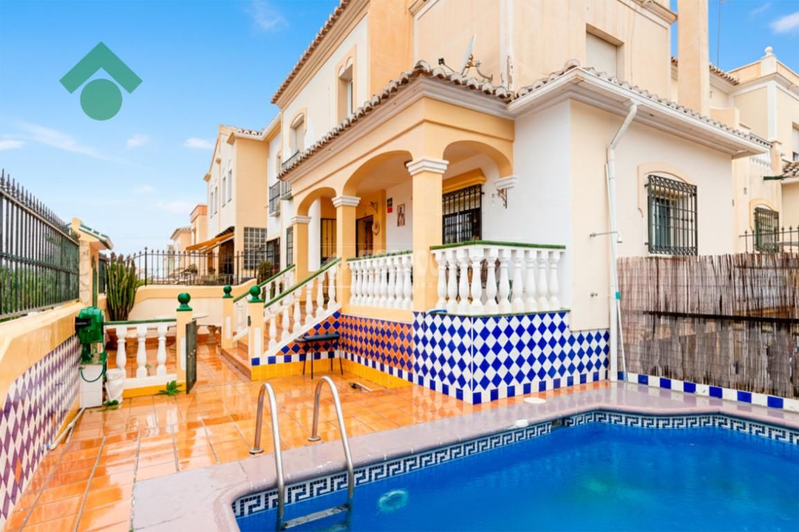 Exterior view of Single-family semi-detached for sale in Nerja  with Swimming Pool