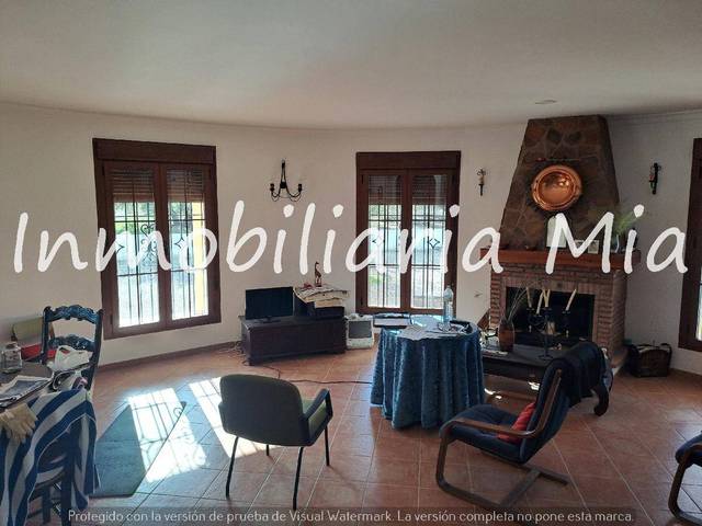 Casa-chalet en Venta en Arboleas