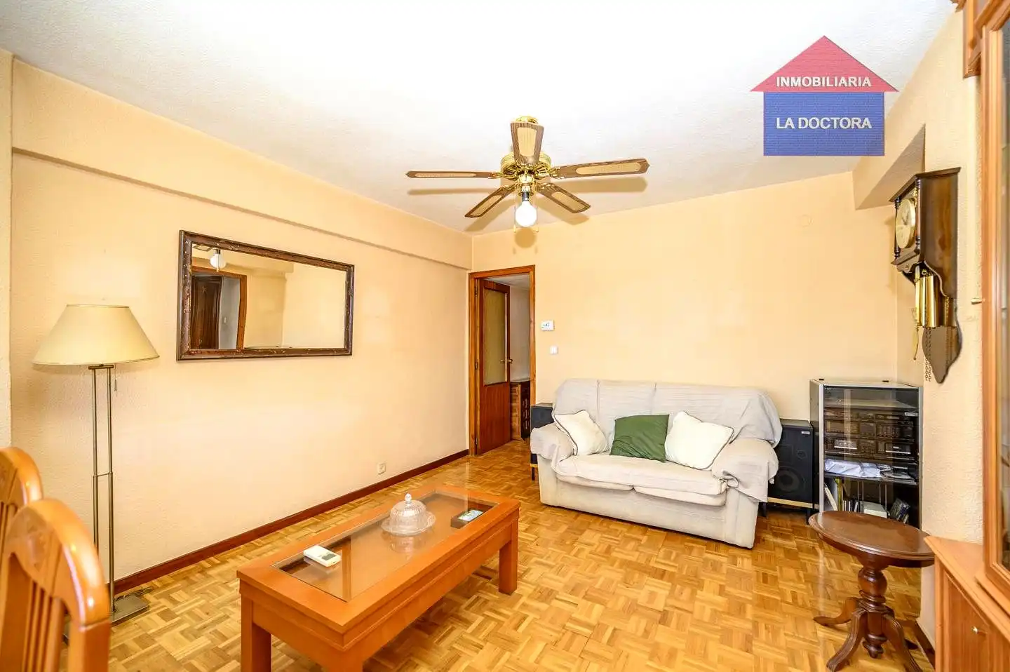 Sala de estar de Piso en venta en Madrid con Aire acondicionado, Calefacción y Parquet