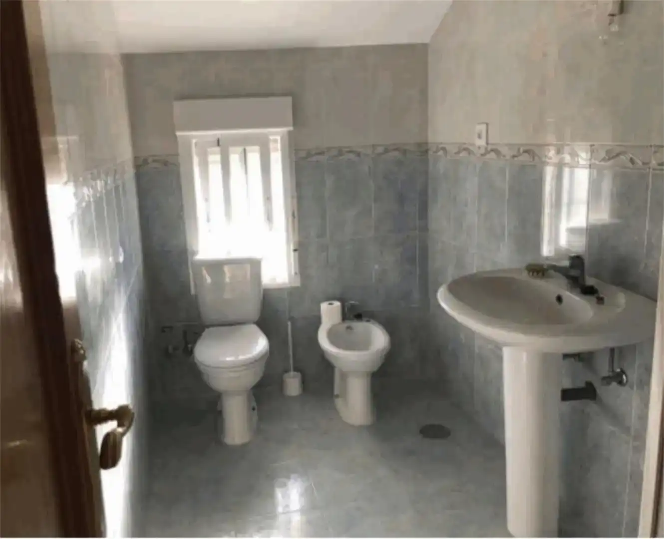 Bathroom of Duplexes for sale in Villar y Velasco