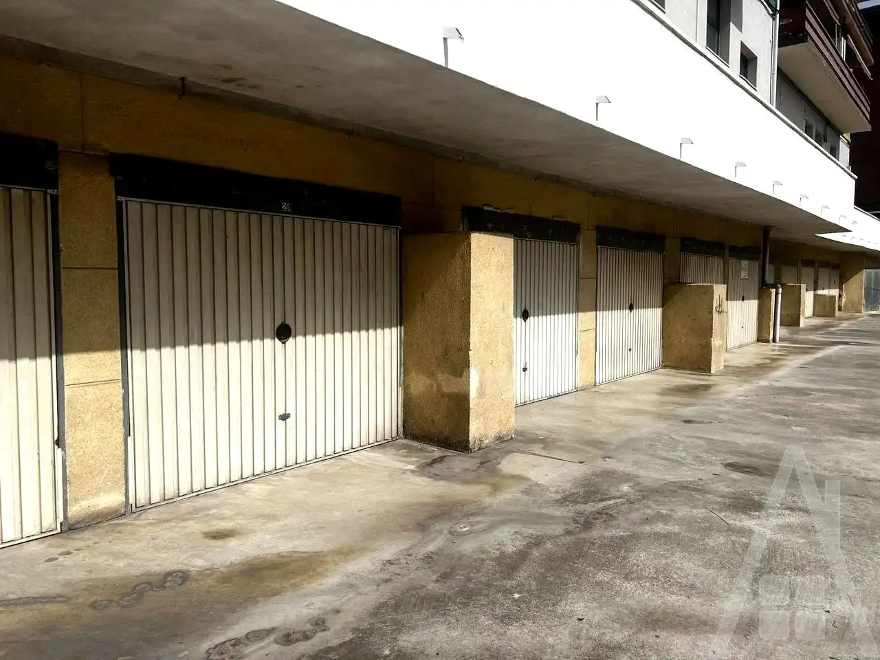 Parcheggio in vendita a Lezama Leguizamon