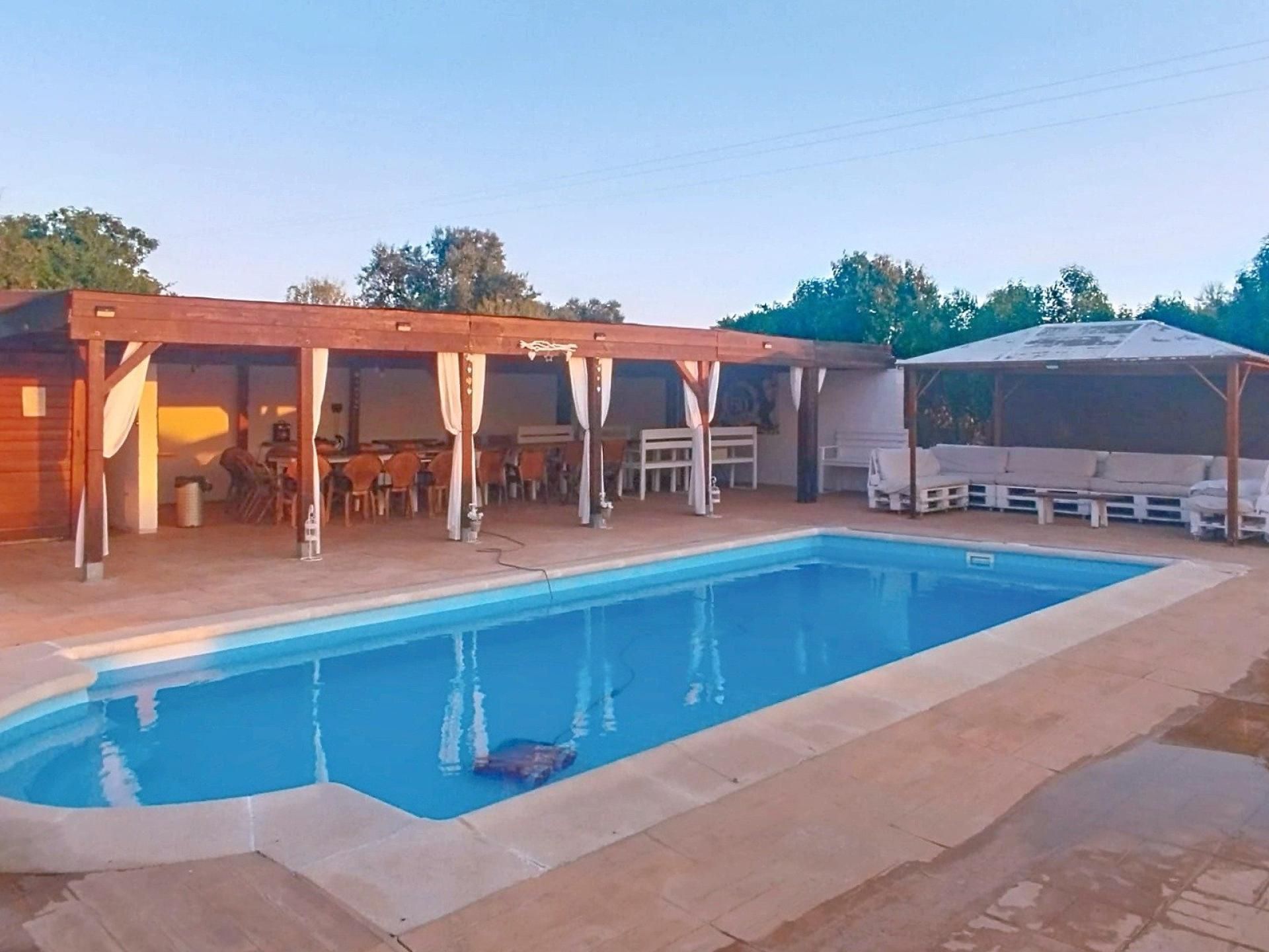 Piscina de Finca rústica en venda en Badajoz Capital amb Aire condicionat i Piscina