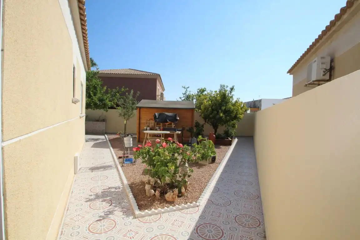Chalet con piscina en venta en Avenida de las urracas 1, imagen 15