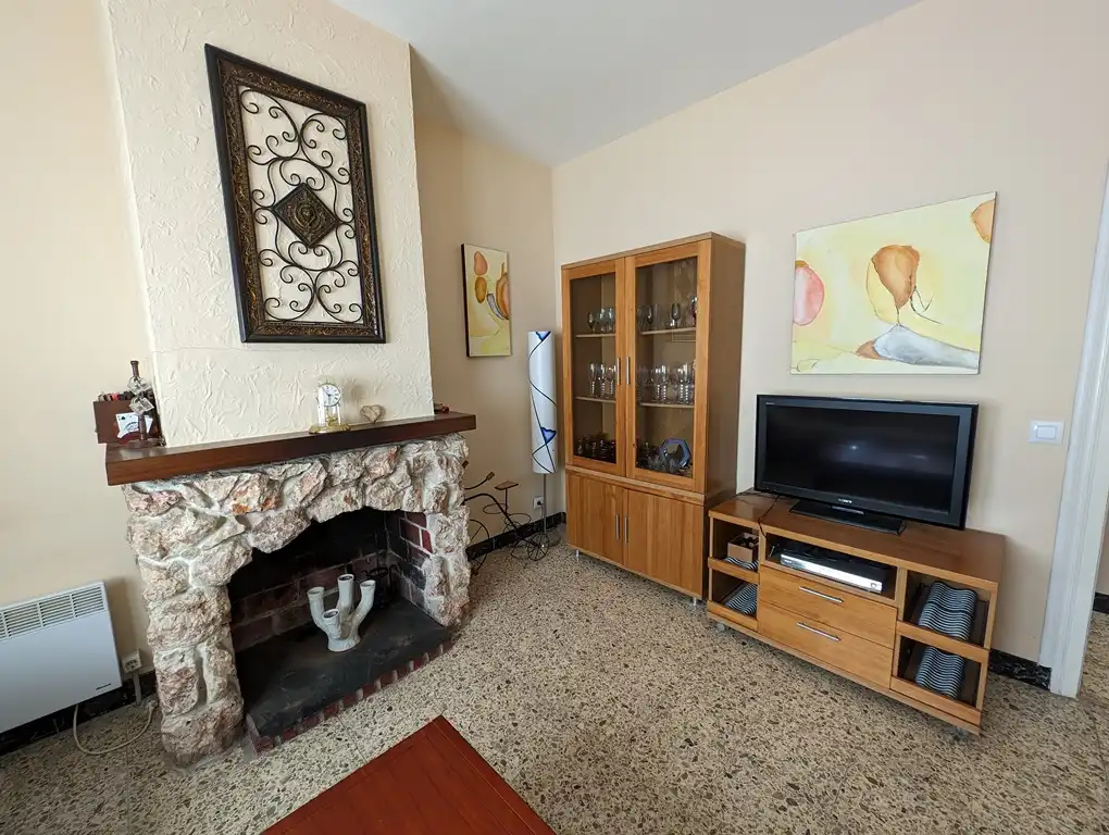 Sala d'estar de Casa o xalet en venda en Arens de Lledó amb Jardí privat, Moblat i Balcó