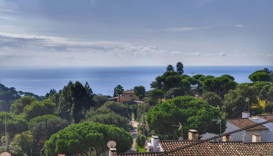 Foto 1 de Casa adosada en venda a Àries, Santa María de Llorell, Girona