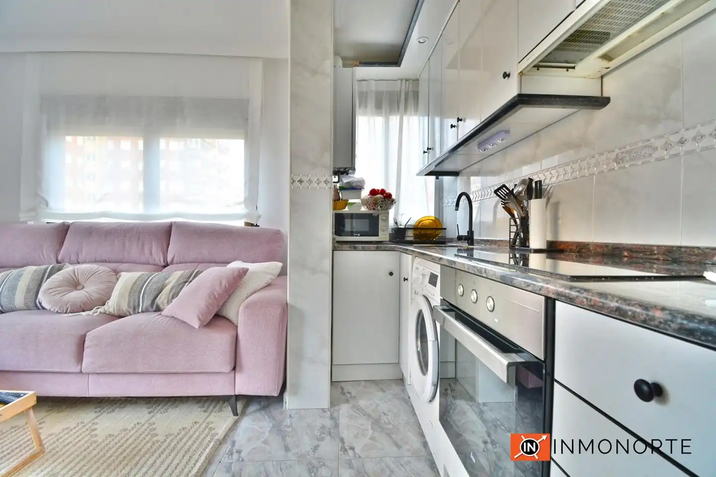 Küche von Wohnung zum Verkauf in Laredo mit Heizung und Terrasse