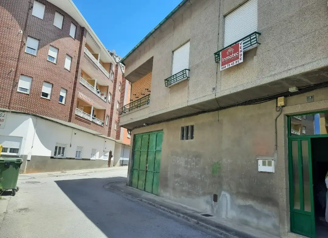 Casa en venda a Calle las Médulas 4, imagen 4