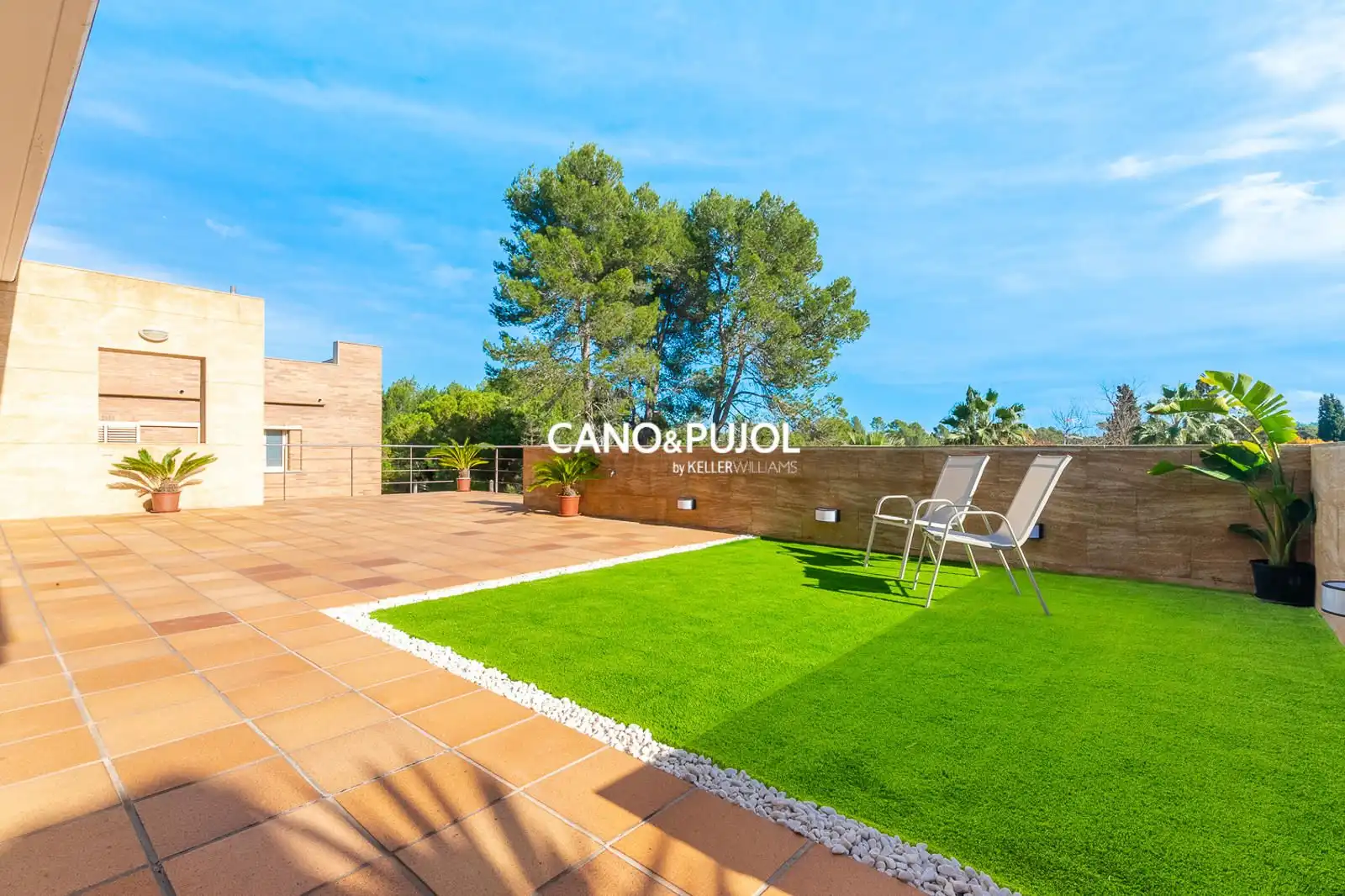 Terrace of Houses for sale in Sant Cugat del Vallès  with Air Conditioner, Terrace and Swimming Pool