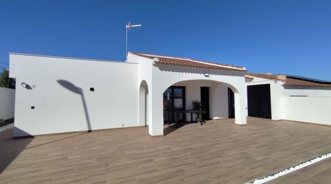 Foto 3 de Casa o xalet en venda a Calle Calle Poniente, Los Balcones - Los Altos, Alicante