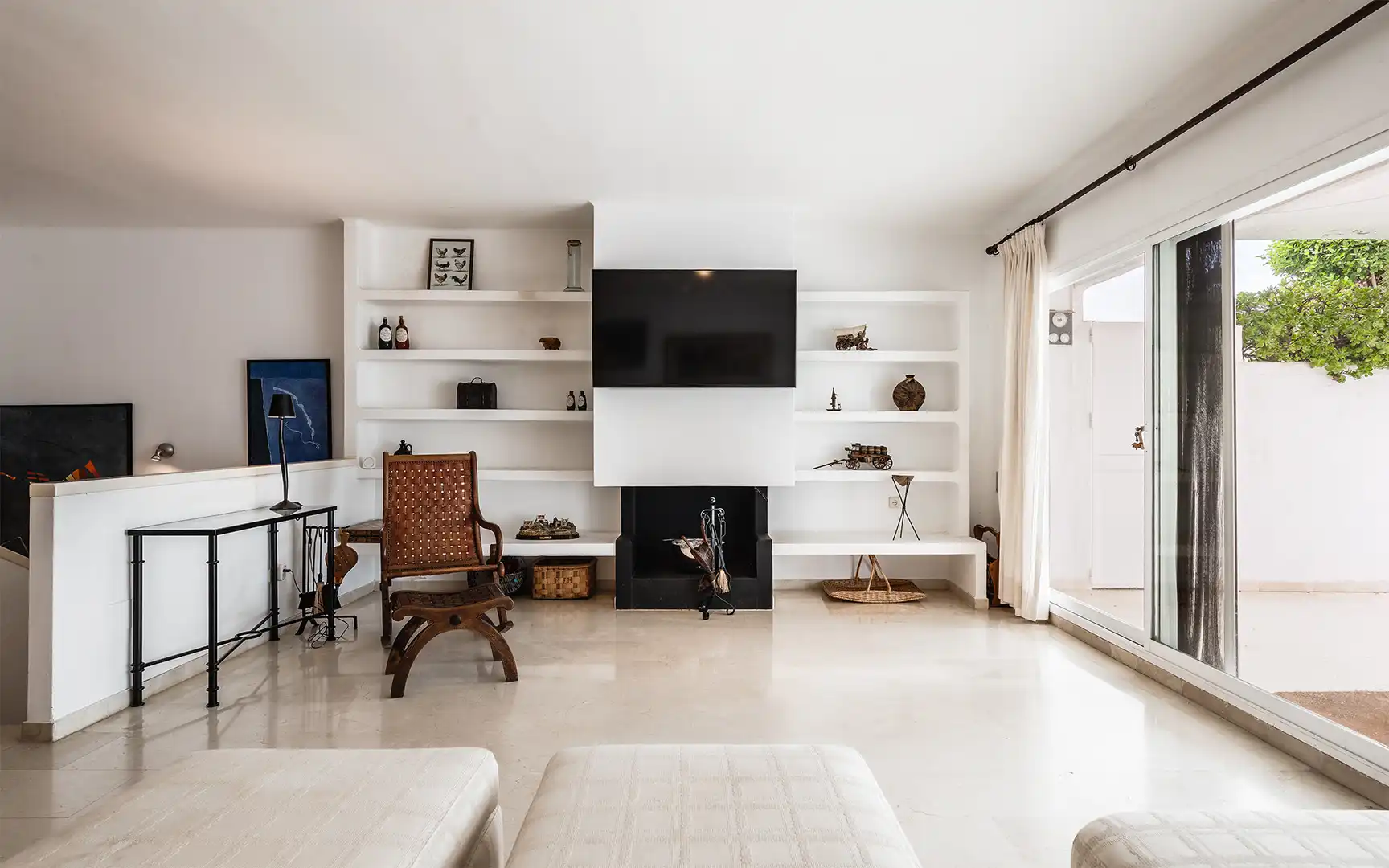 Sala de estar de Planta baja en venta en Marbella con Aire acondicionado, Jardín privado y Terraza