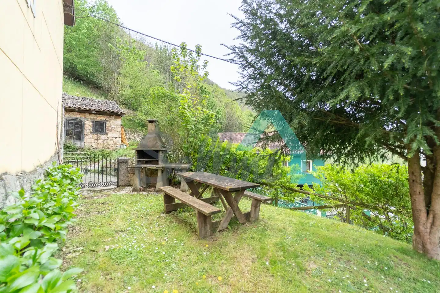 Terraza de Casa o chalet en venta en Quirós con Calefacción, Jardín privado y Terraza