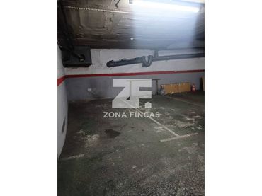 Einzelparkplatz zum Verkauf in Calle Irlanda 83