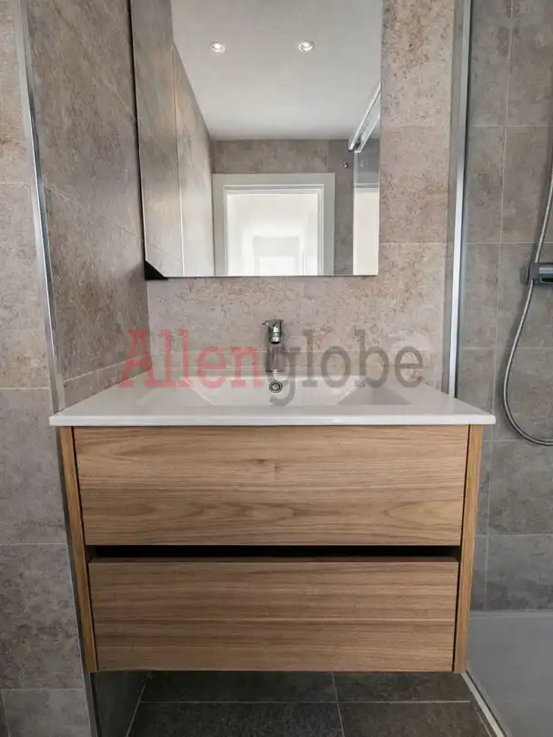 Badezimmer von Wohnung zur Miete in Gijón  mit Heizung und Abstellraum