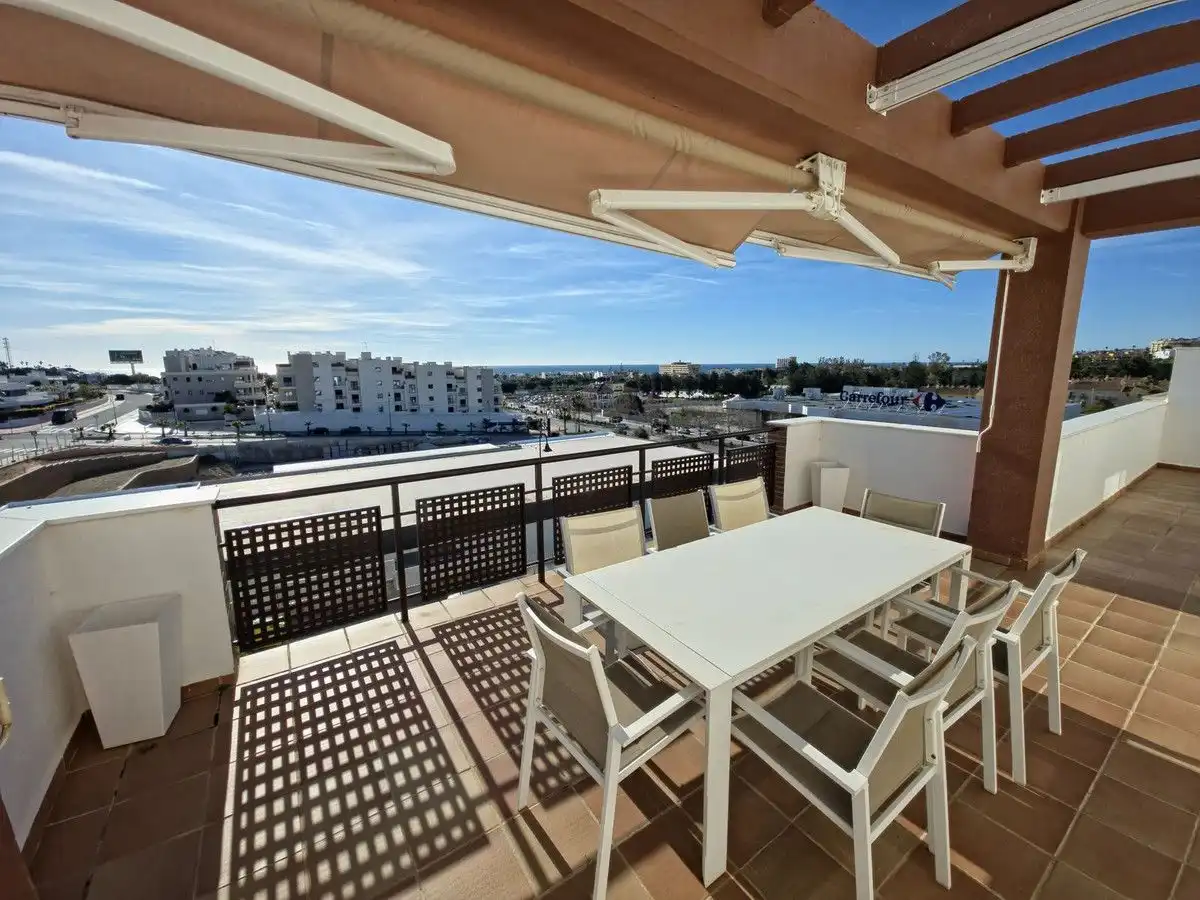 Terrasse von Dachboden zur Miete in Mijas mit Klimaanlage, Heizung und Terrasse